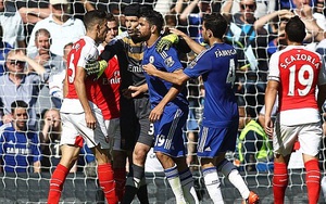 Costa 'vừa ăn cắp vừa la làng', Paulista dính bẫy, nhận thẻ đỏ trực tiếp